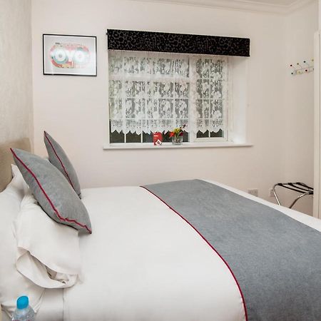 ווינדזור Oyo Vale Lodge מראה חיצוני תמונה