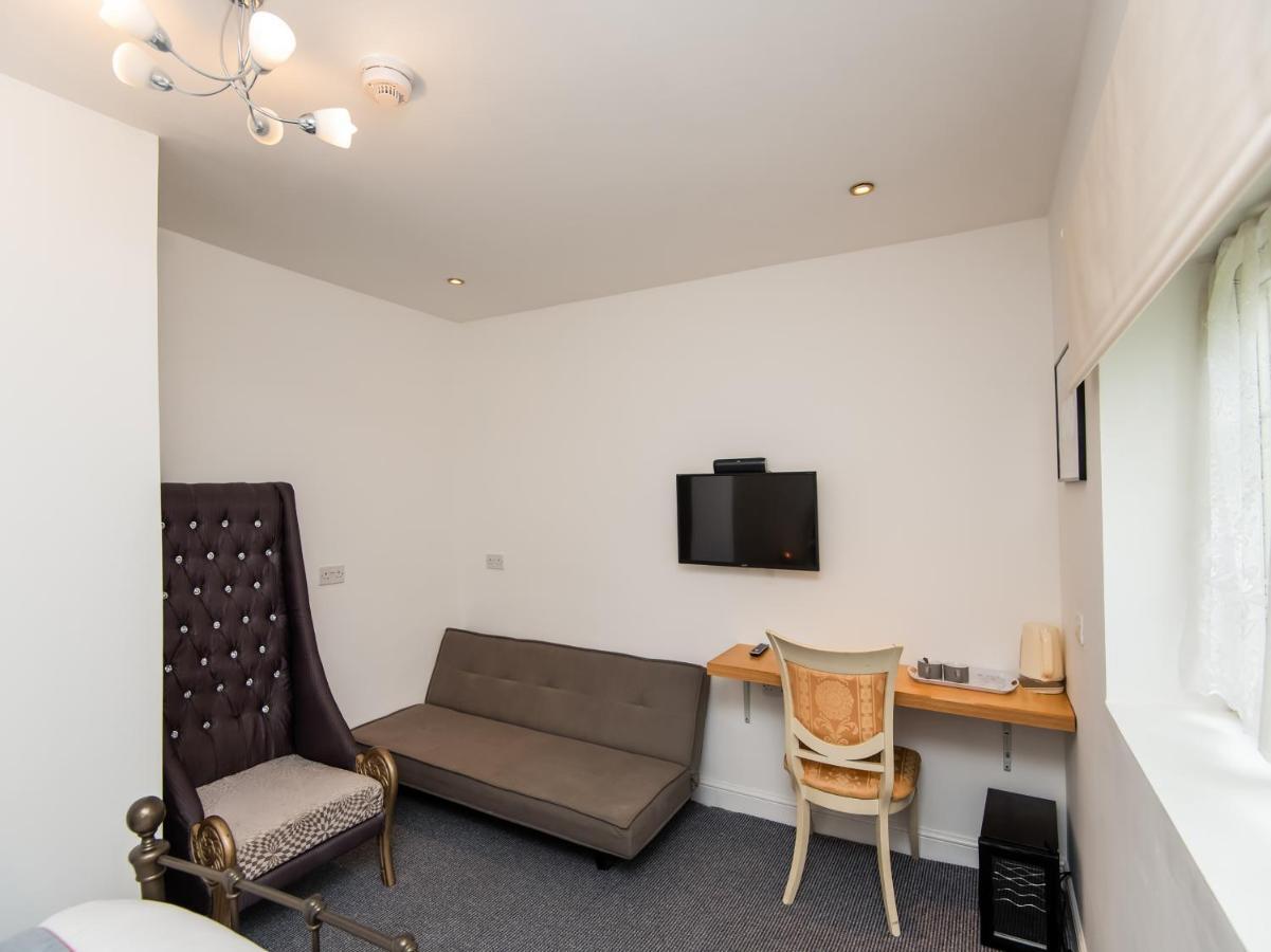 ווינדזור Oyo Vale Lodge מראה חיצוני תמונה