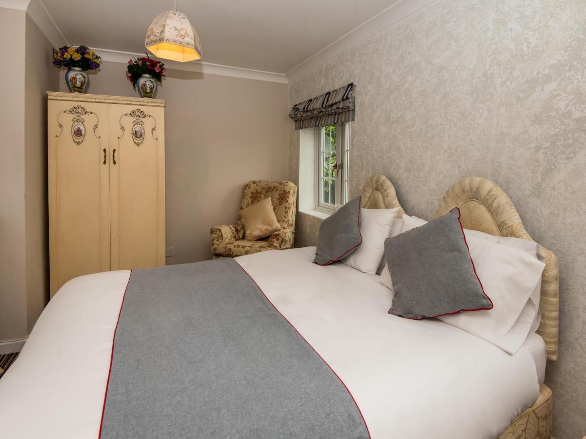 ווינדזור Oyo Vale Lodge מראה חיצוני תמונה